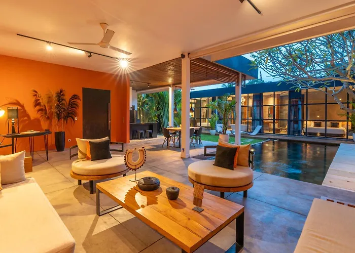 Rouge - Loft Dimanisa Villa *